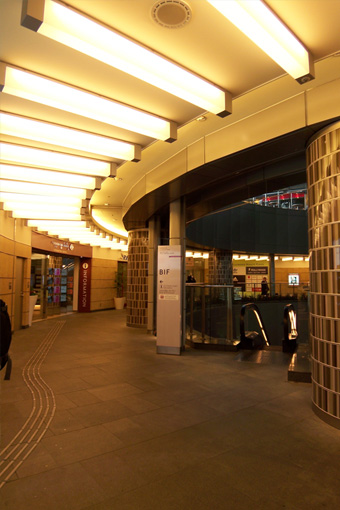 METRO HATT,  ROPPONGI HILLS