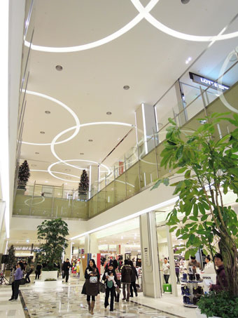 LOTTE MALL GIMPO AIRPORT , SEOUL KOREA